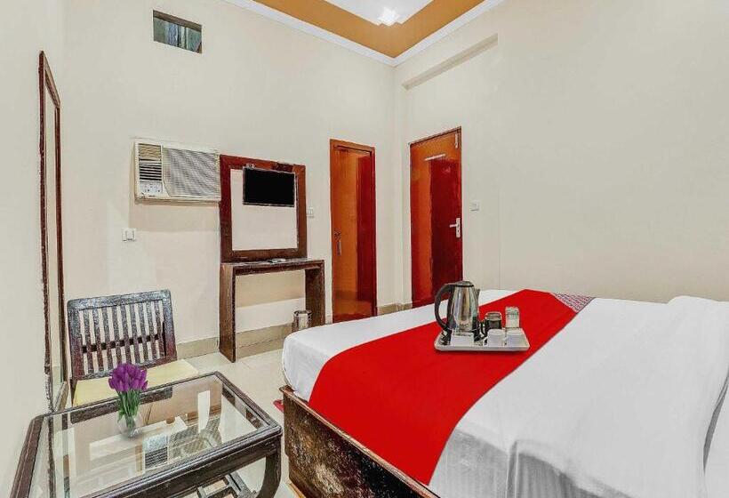 Classic Kolmen Hengen Huone, Flagship Shiv Ganga Home Stay