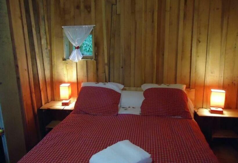 家庭间, Cabane Familiale Tout Confort Avec Jardin, Animaux, Piscine Chauffée Et étangs à Saint Thomas De Cou