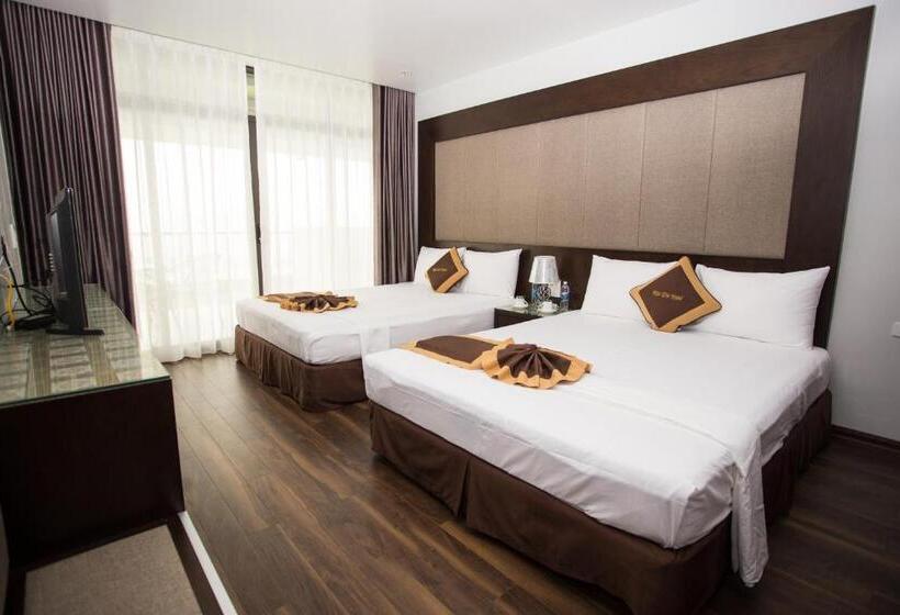 اتاق استاندارد چهار تخته با چشم‌انداز دریا, Moc Tra Hotel Tuan Chau Hạ Long