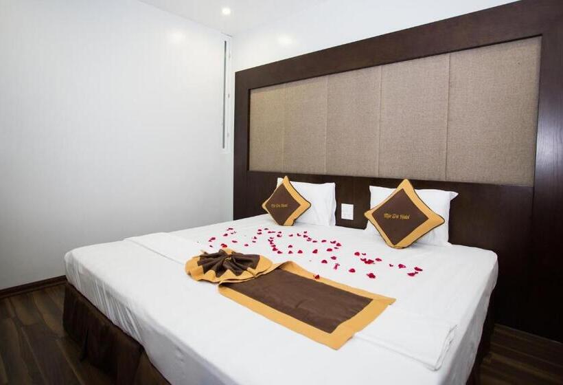 اتاق استاندارد چهار تخته با چشم‌انداز دریا, Moc Tra Hotel Tuan Chau Hạ Long