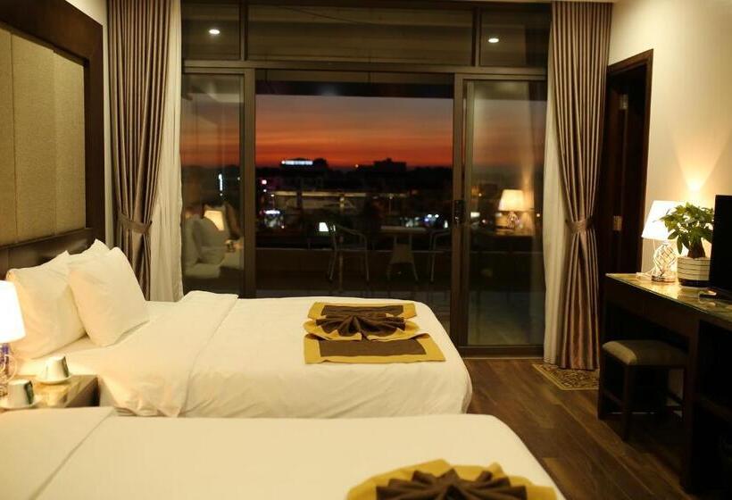 اتاق استاندارد چهار تخته با چشم‌انداز دریا, Moc Tra Hotel Tuan Chau Hạ Long