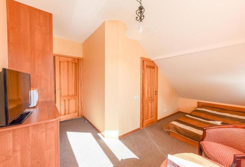 اتاق اکونومی, Mociutes Palanga