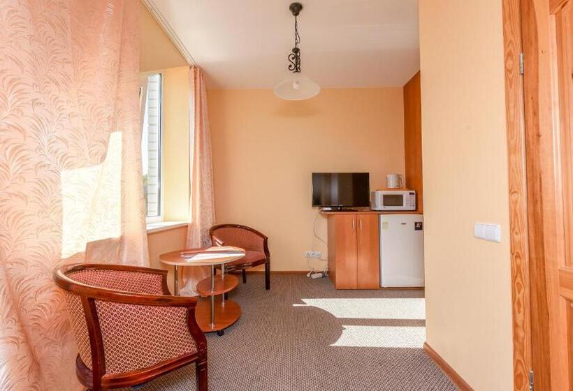 اتاق اکونومی, Mociutes Palanga