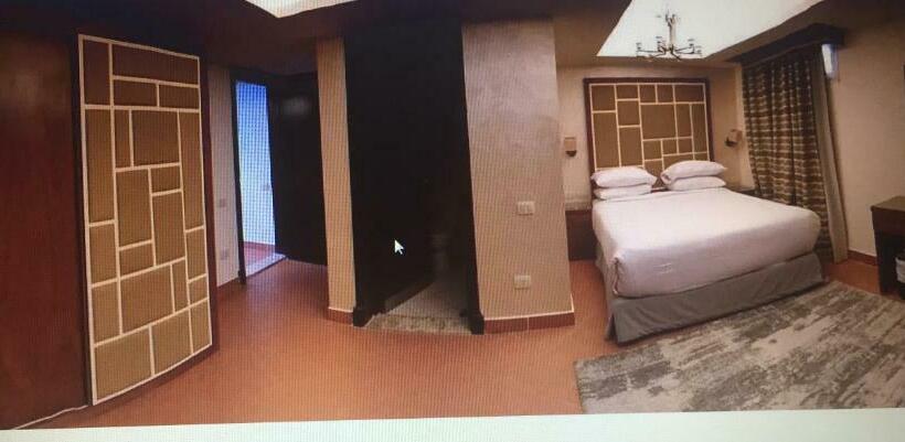 1 Bedroom Penthouse Apartment, Penthouse In Porto Pyramids Elsokhna Families Only