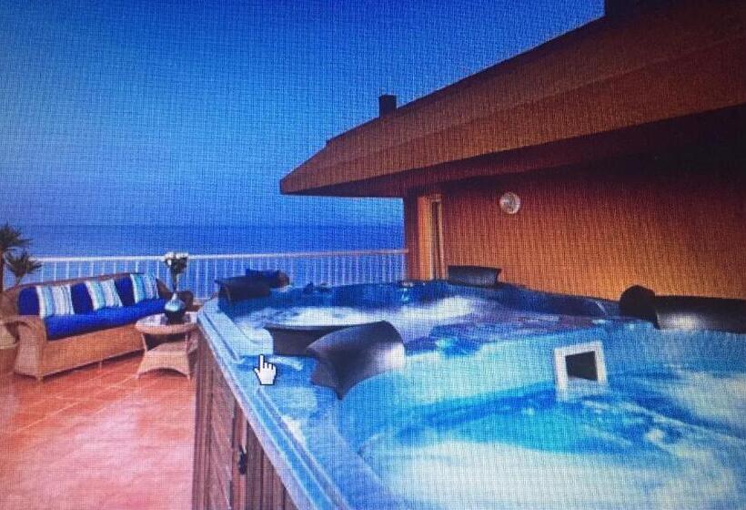 1 Bedroom Penthouse Apartment, Penthouse In Porto Pyramids Elsokhna Families Only