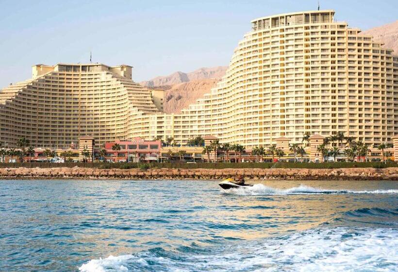 1 Bedroom Penthouse Apartment, Penthouse In Porto Pyramids Elsokhna Families Only