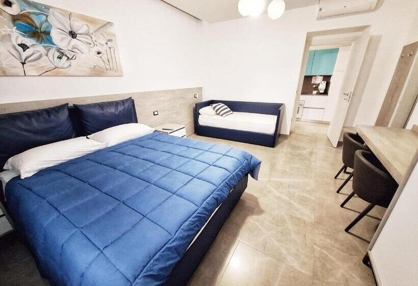 غرفة قياسية ثلاثية, B&b Partenope