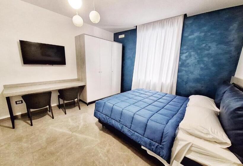 غرفة قياسية ثلاثية, B&b Partenope