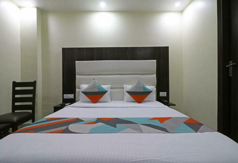 اتاق لوکس, Classic Park At Airport