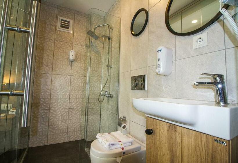 اتاق عادی, Nostalji