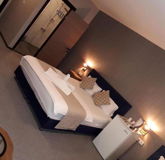 اتاق استاندارد سه نفره, Nostalji