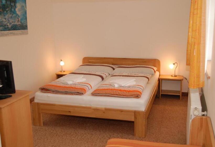 شقة غرفة واحدة, Apartmány Florian