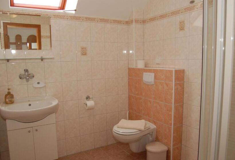 شقة غرفة واحدة, Apartmány Florian