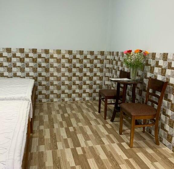 标准间, Thảo Trân