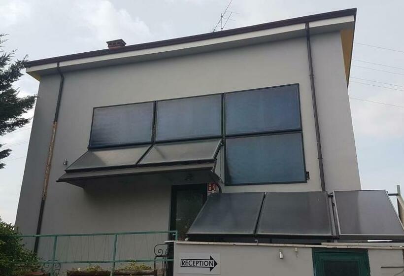 استودیو استاندارد با چشم‌انداز باغ, Residenza Le Dimore