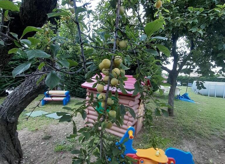 استودیو خانوادگی, Residenza Le Dimore