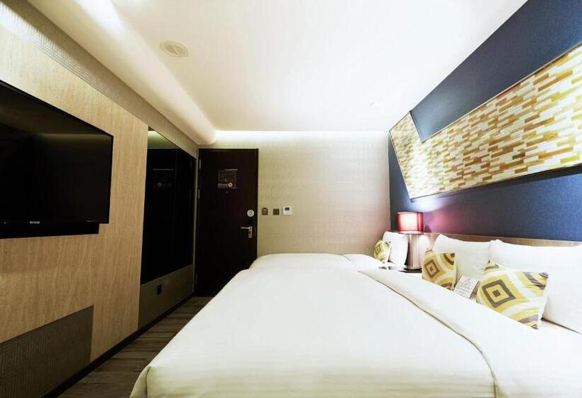 اتاق استاندارد سه نفره, Beauty Hotels Taipei   Hotel Bfun