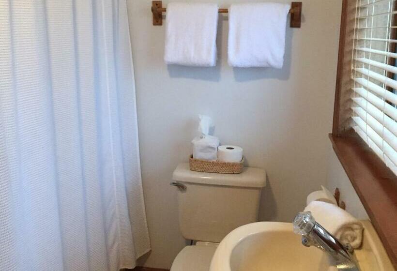 标准间, Fire Mountain Resort