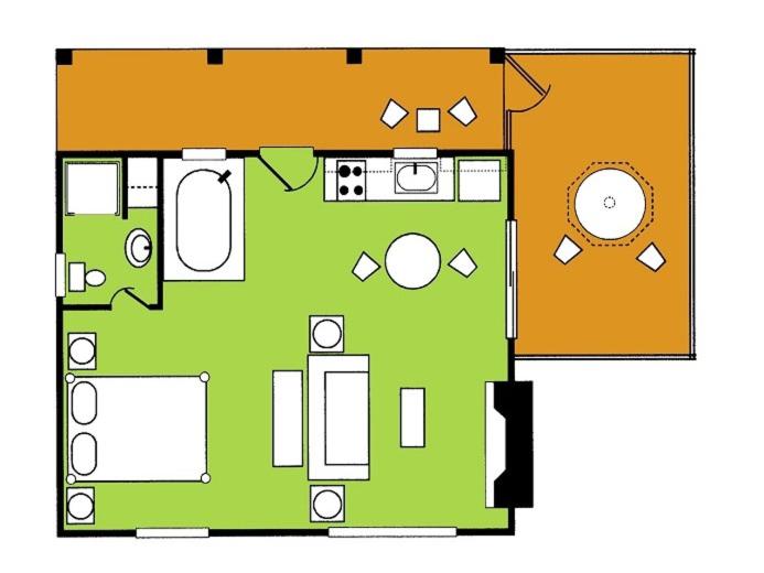 标准三人间, Fire Mountain Resort