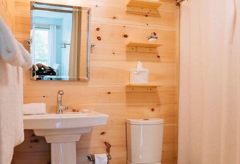 经济房, Fire Mountain Resort