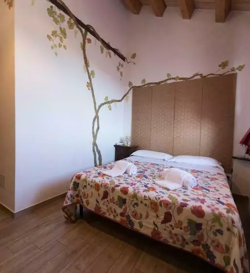 اتاق استاندارد سه نفره, La Casa Rossa Country House