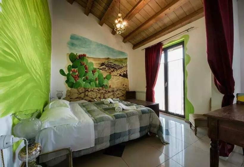 اتاق استاندارد چهار تخته, La Casa Rossa Country House