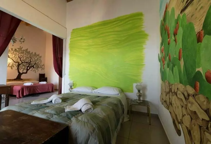 اتاق استاندارد چهار تخته, La Casa Rossa Country House