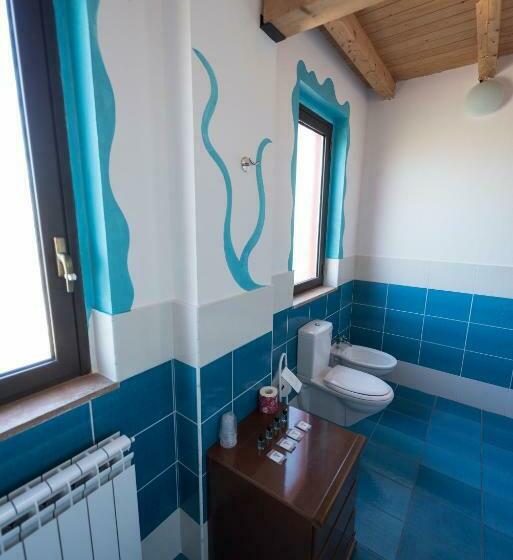 スタンダードトリプルルーム, La Casa Rossa Country House