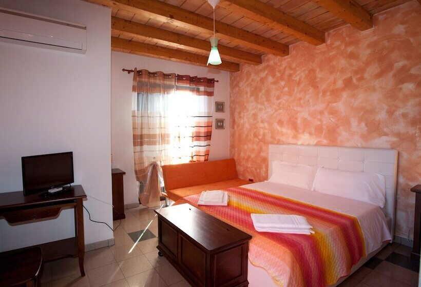 スタンダードルーム, La Casa Rossa Country House