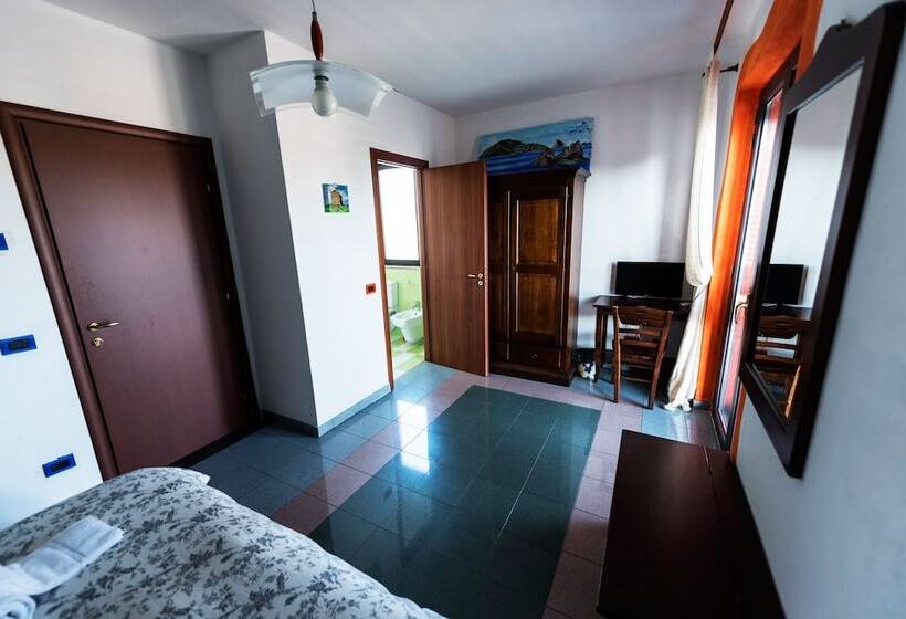 スタンダードルーム, La Casa Rossa Country House