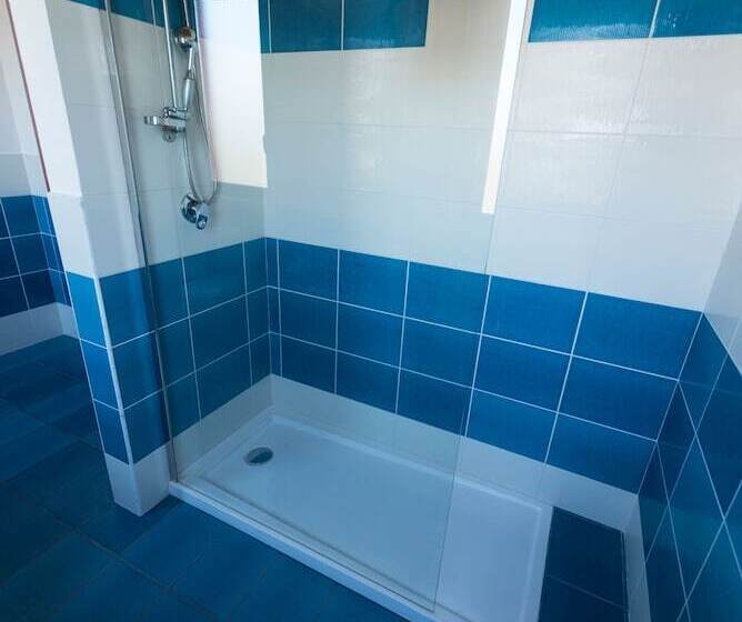 スタンダードトリプルルーム, La Casa Rossa Country House