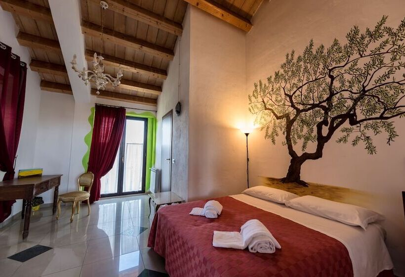 スタンダード４人部屋, La Casa Rossa Country House