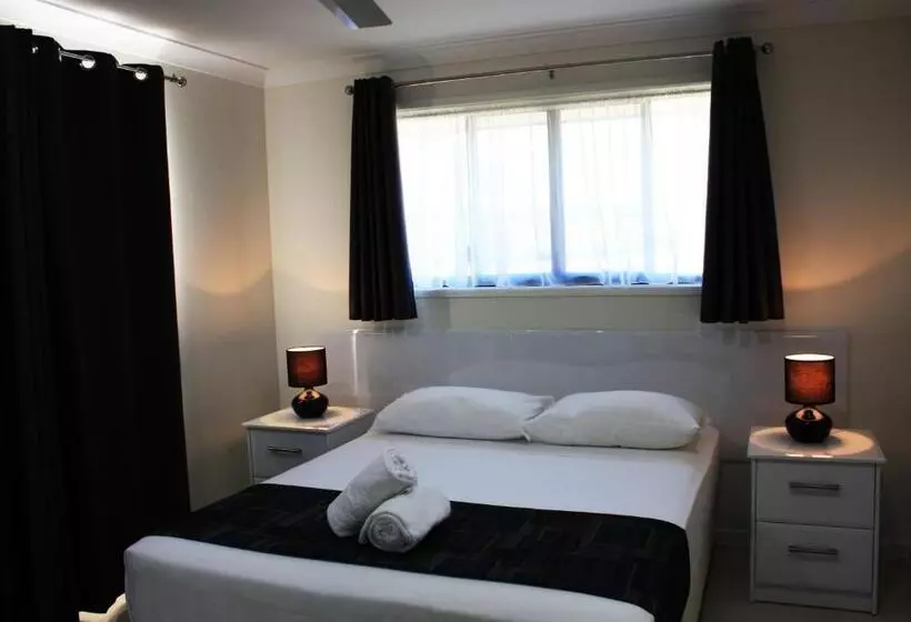 スリーベッドルーム　ヴィラ, Casa Nostra Motel