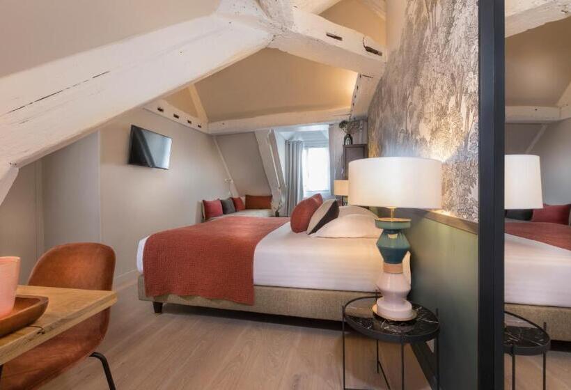 コンフォートルーム, Jeanne D Arc Le Marais