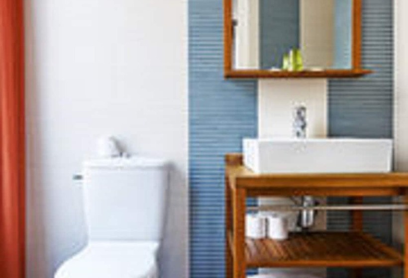 コンフォートルーム, Jeanne D Arc Le Marais