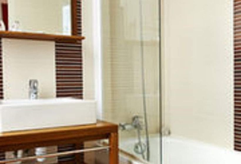 クラシックルーム, Jeanne D Arc Le Marais