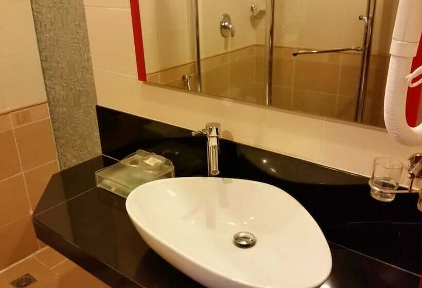 חדר דלוקס, Mb