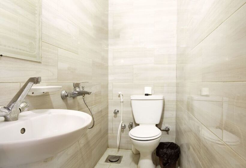 غرفة قياسية ثلاثية, Minerva Grand Hostel Cairo