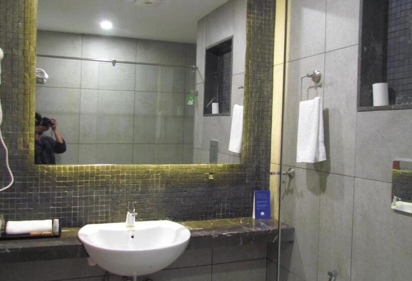 חדר סטנדרט נוף לאגם, Mountain Retreat Kodai