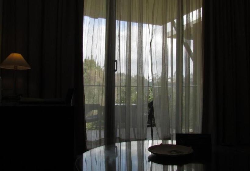 חדר סטנדרט עם מיטת קינג, Mountain Retreat Kodai