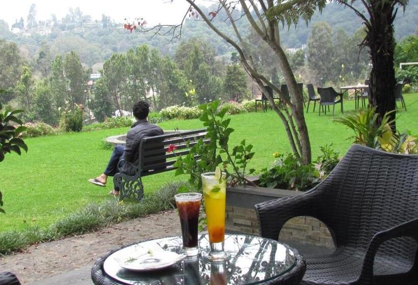 Номер Стандарт Вид на Сад, Mountain Retreat Kodai