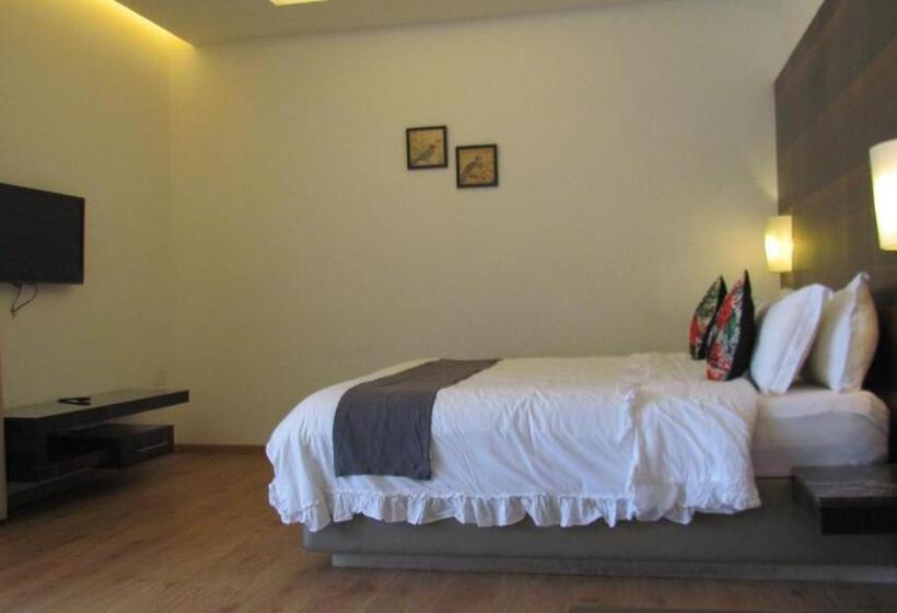 חדר סטנדרט עם מיטת קינג, Mountain Retreat Kodai