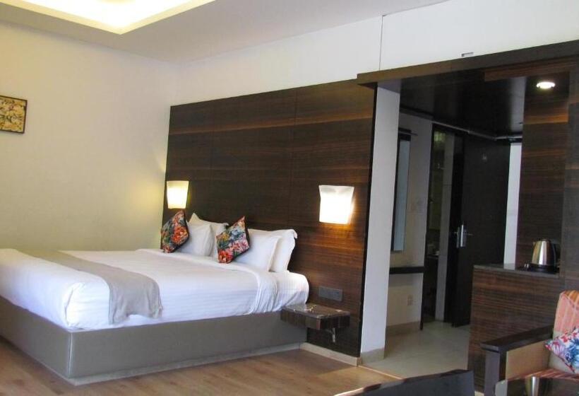 חדר סטנדרט עם מיטת קינג, Mountain Retreat Kodai