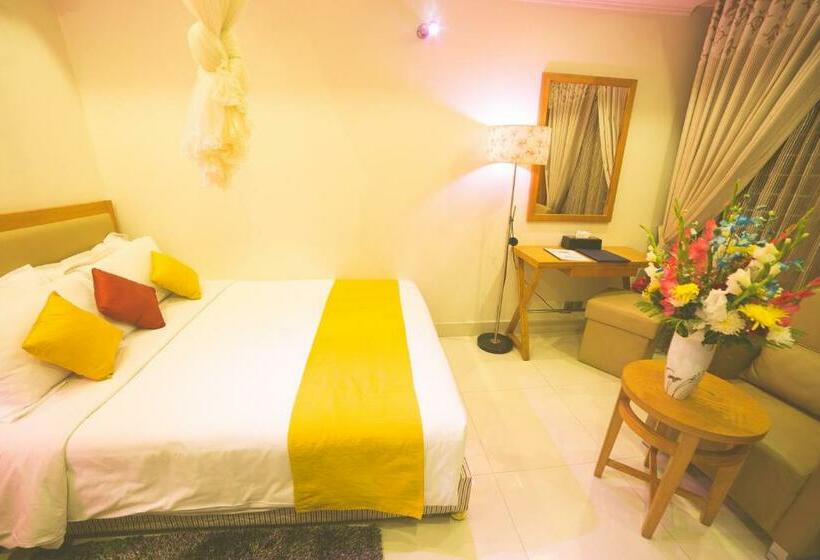 سوییت اجرایی, Nascent Gardenia Suites