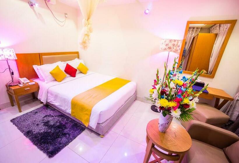 سوییت اجرایی, Nascent Gardenia Suites
