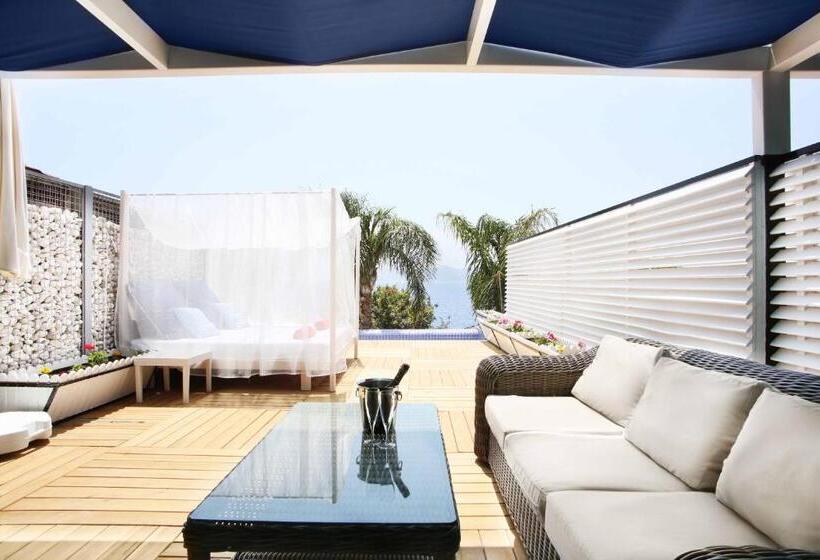 스탠다드 룸 킹사이즈 침대, Nur Beach