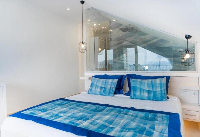 海景标准间带阳台, Nur Beach