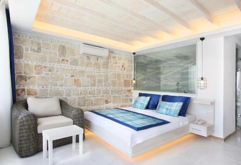 带大床的标准间, Nur Beach