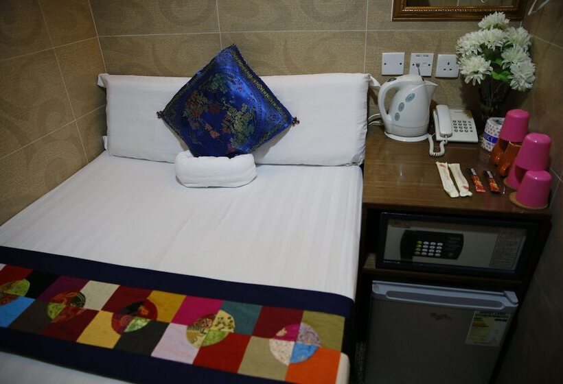 اتاق استاندارد, Sandhu Guest House