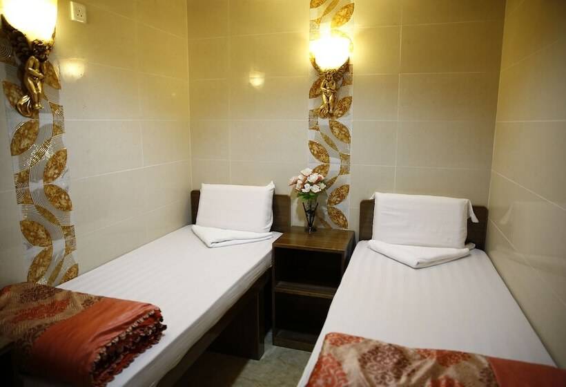 اتاق استاندارد, Sandhu Guest House